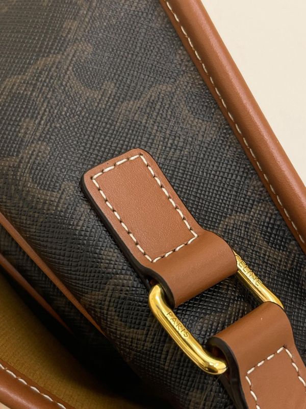 【95成新】CELINE Triomphe帆布中型Folco手袋 