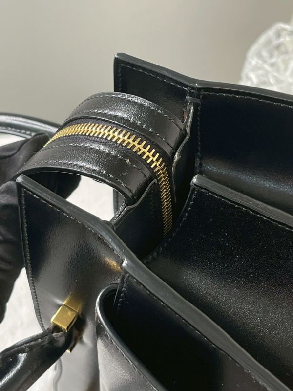 【分期0利率】YSL UPTOWN 中號手提肩背兩用包【95成新】 