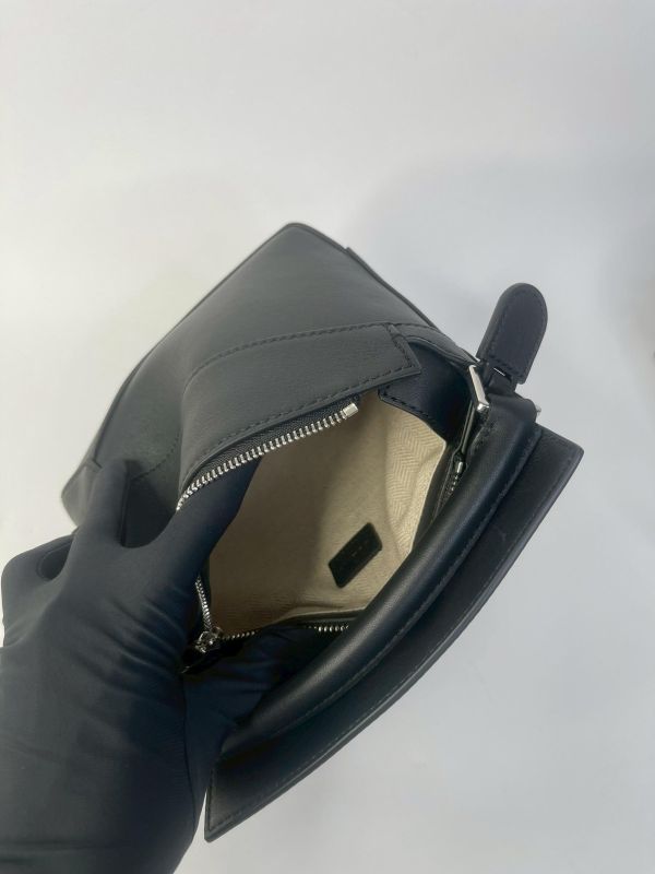 【99成新】LOEWE MINI  PUZZLE  黑色 