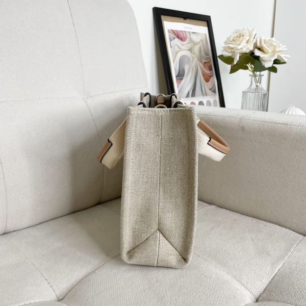 【12期0利率】【全新閒置】Chloé 刺繡背帶款小號Woody Tote Bag 奶茶色 
