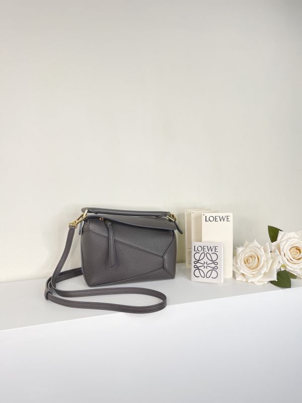 【分期0利率】LOEWE MINI  PUZZLE 深灰色【未使用閒置品】 