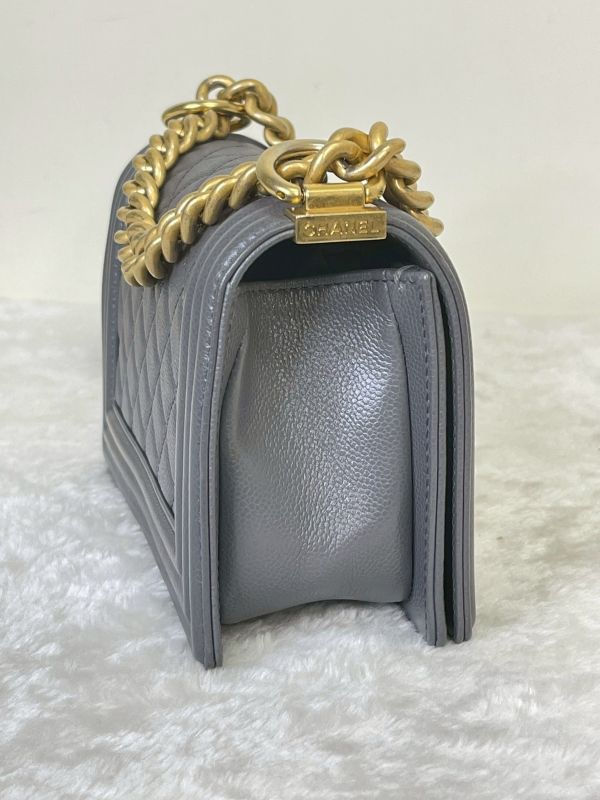 【99成新】CHANEL 22A BOY 20 小型口蓋包 