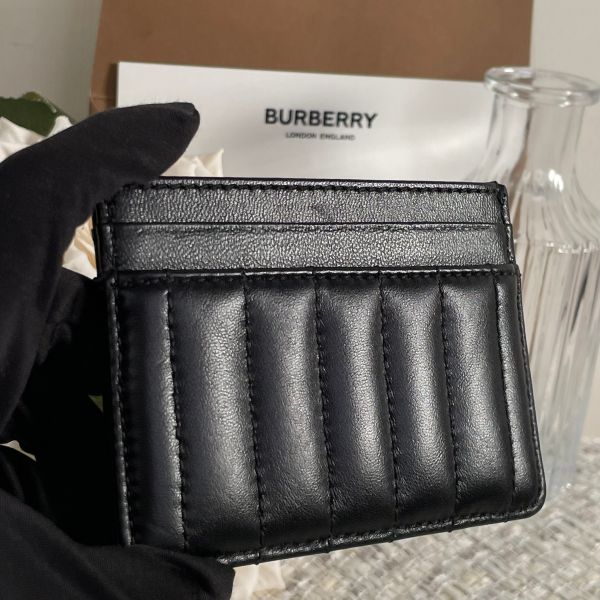 【12期0利率】BURBERRY LOLA 绗缝羊皮TB卡包【95 成新】 