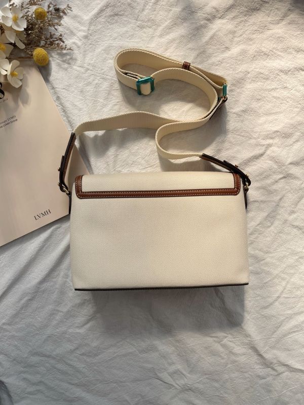 【分期0利率】BURBERRY HORSEFERRY 印花帆布NOTE斜背包【未使用閒置品】 