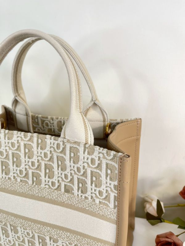 【分期0利率】DIOR Book Tote 小型托特包【95成新】 