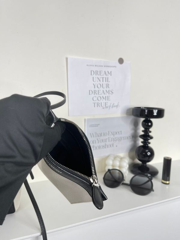 【分期0利率】Balenciaga Navy Cabas XS(背帶款)【9成新】 