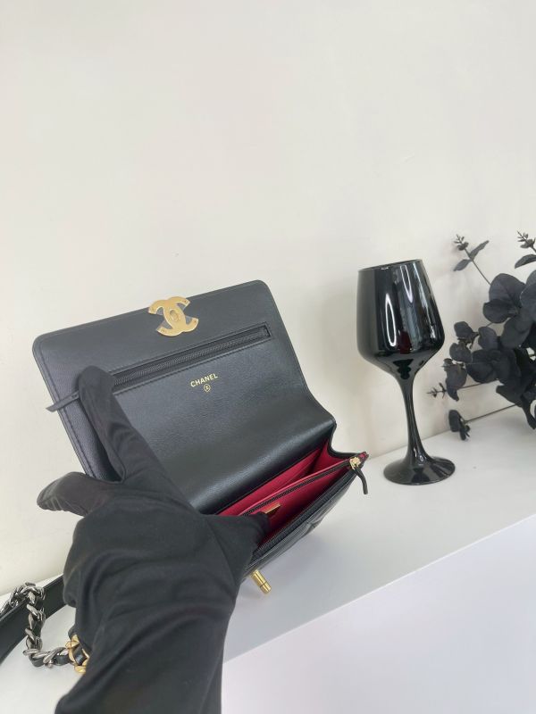 【分期0利率】CHANEL 19 WOC 【95成新】 