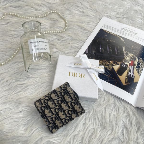 【12期0利率】DIOR SADDLE LOTUS 老花三折短夾【85成新】 