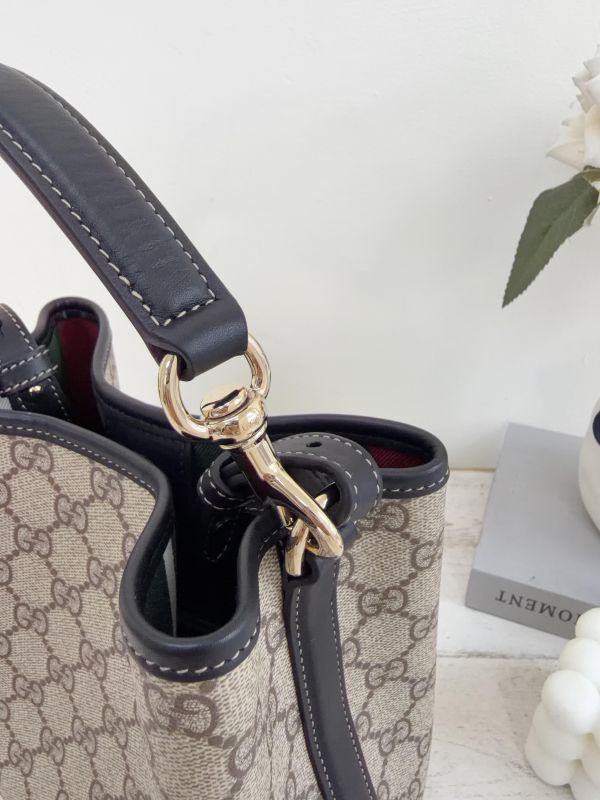 【99成新】GUCCI GG Emblem系列小號水桶包 