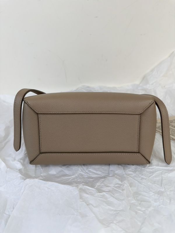 【12期0利率】CELINE 小牛皮BLET手袋鯰魚包NANO【95成新】 