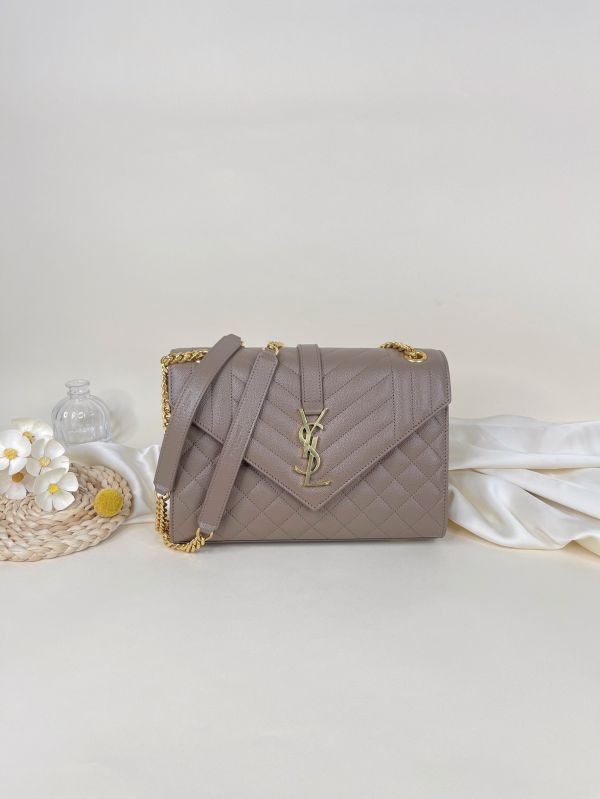 【分期0利率】YSL 粒面绗縫皮革中號信封包【99成新】 