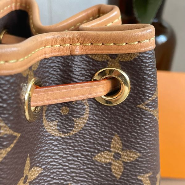 【9成新】【12期0利率】Louis Vuitton LV M40817 NOE BB 經典花紋可斜背小水桶包 