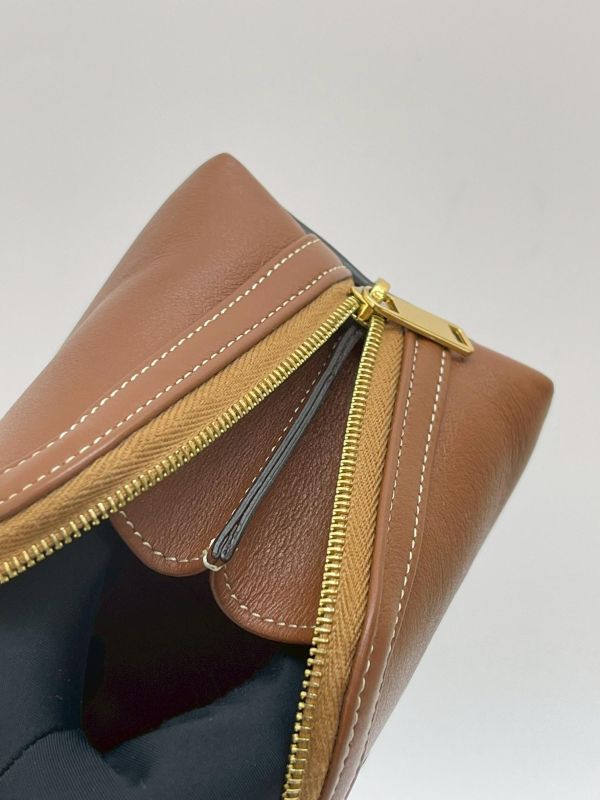【95成新】CELINE 小牛皮迷你貝殼包 