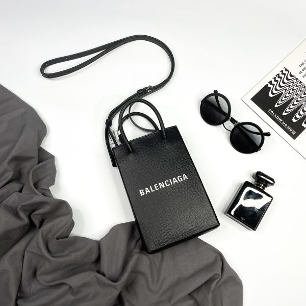 【12期0利率】BALENCIAGA LOGO手機包【95成新】 