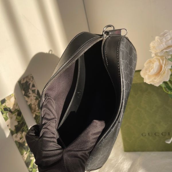 【12期0利率】GUCCI  Supreme 相機包【23年台灣購證】【99成新】 