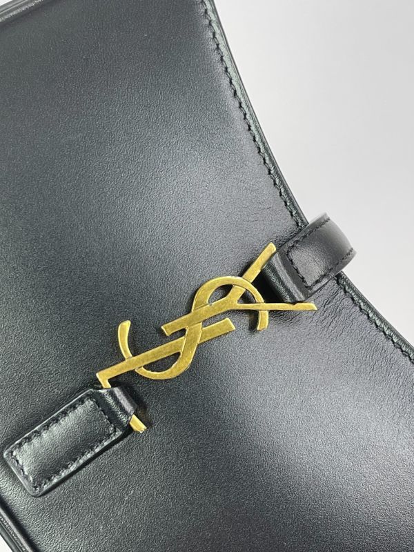 【分期0利率】YSL le 5 à 7滑面皮革迷你手袋【98成新】 