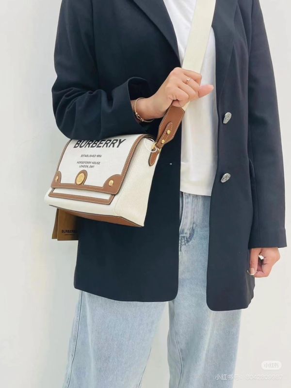【分期0利率】BURBERRY HORSEFERRY 印花帆布NOTE斜背包【未使用閒置品】 