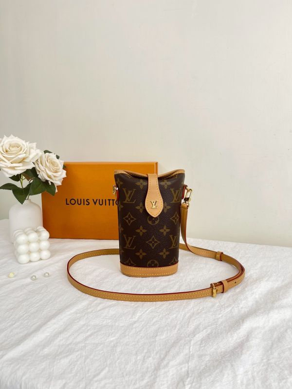 【分期0利率】LV  薯條手機包【9成新】 