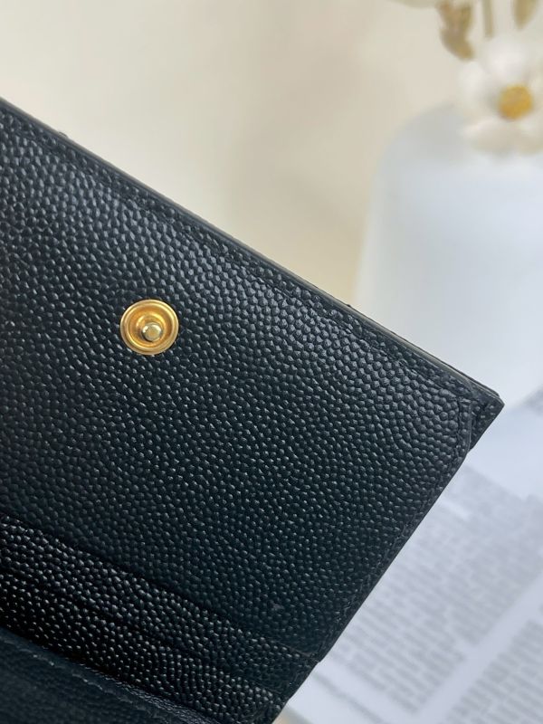 【分期0利率】YSL 魚子醬對開短夾【95成新】 