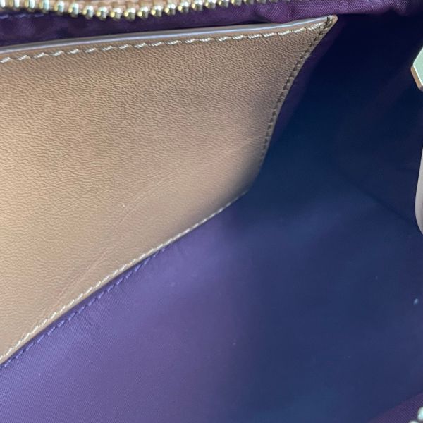 【12期0利率】BURBERRY  LOLA TB皮革船型斜背包【9成新】 
