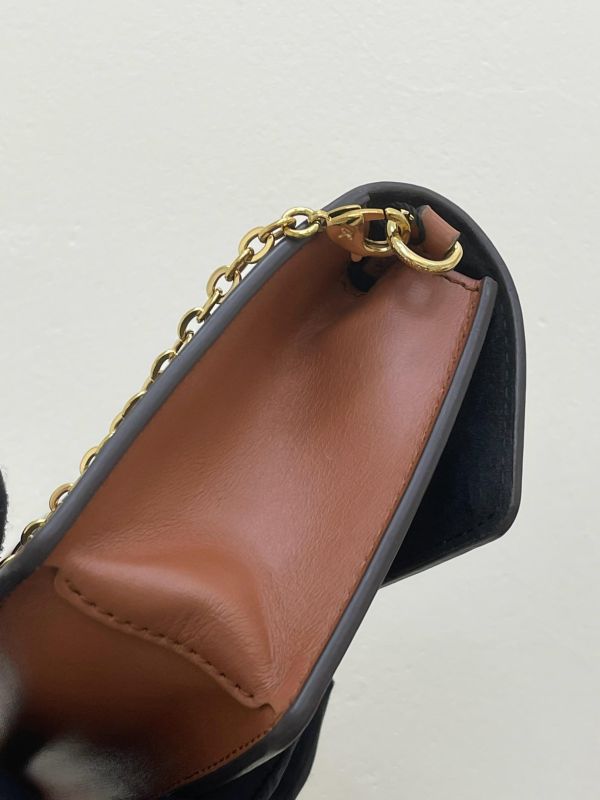 【9成新】LV Dauphine 鏈帶錢包 