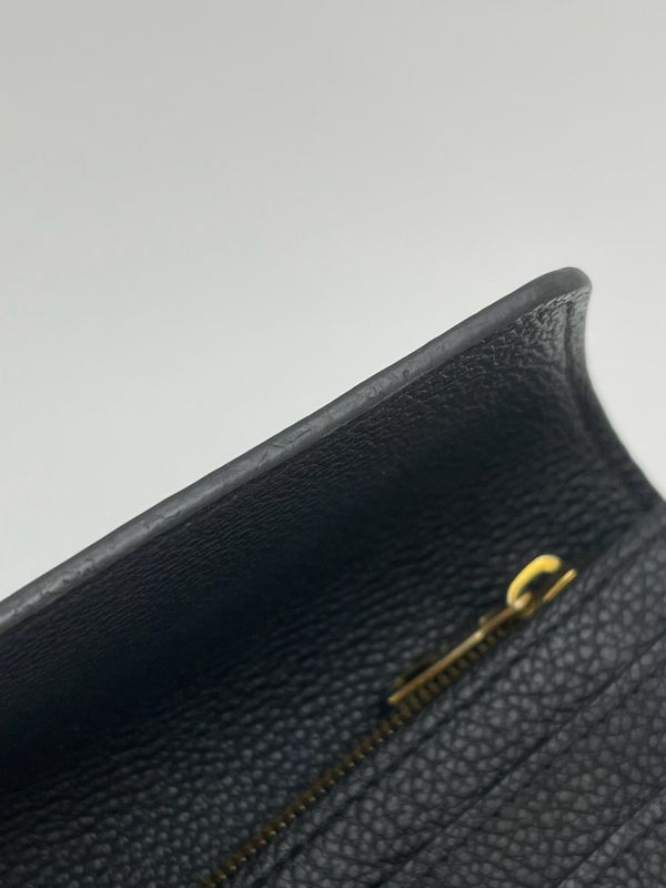 【9成新】LV SARAH 皮革壓印信封長夾 
