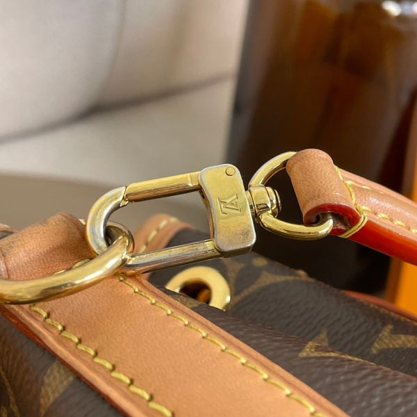 【9成新】【12期0利率】Louis Vuitton LV M40817 NOE BB 經典花紋可斜背小水桶包 