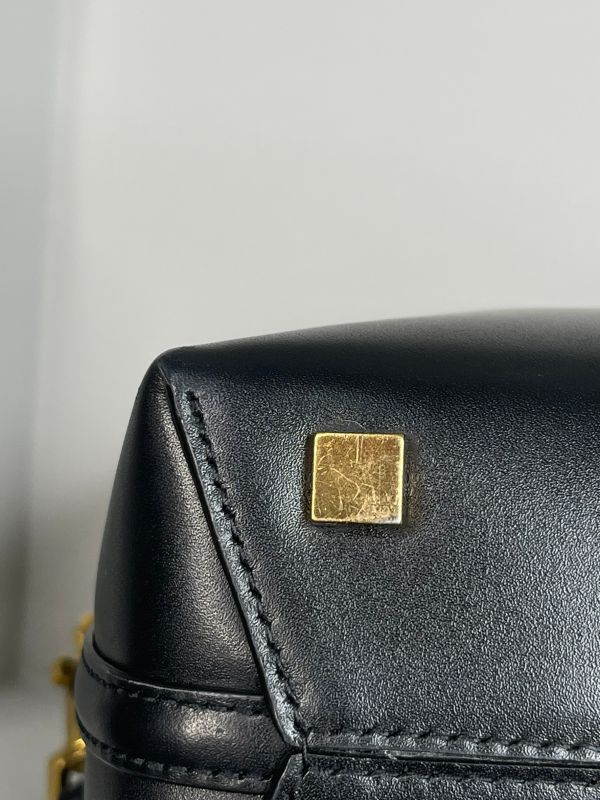 【分期0利率】YSL le 37亮面皮革迷你手袋【95成新】 