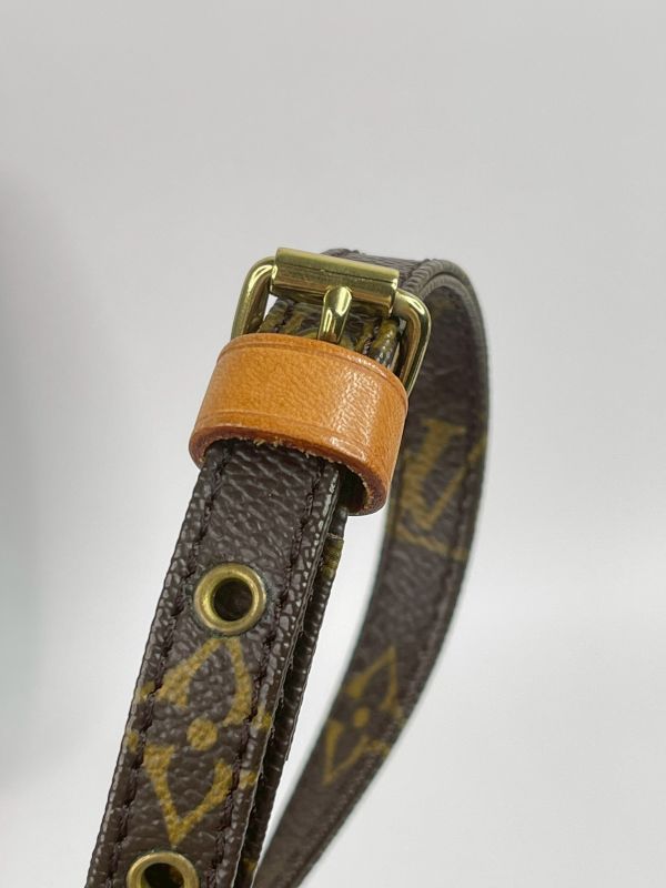 【分期0利率】LV Pochette Marly 橫版手機包【9成新】 