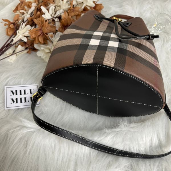 【全新閒置品】【12期0利率】BURBERRY 小款 TB 格紋水桶包 暗樺木棕色 