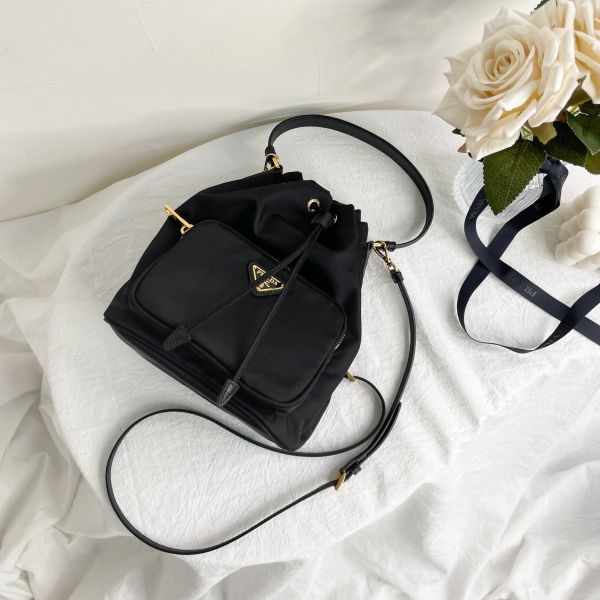 【12期0利率】Prada Duet Re-Nylon 水桶袋【全新閒置品 