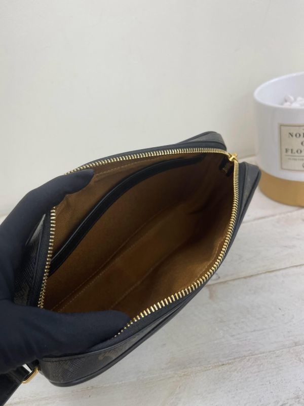 【99成新】CELINE Horizontal 相機包 