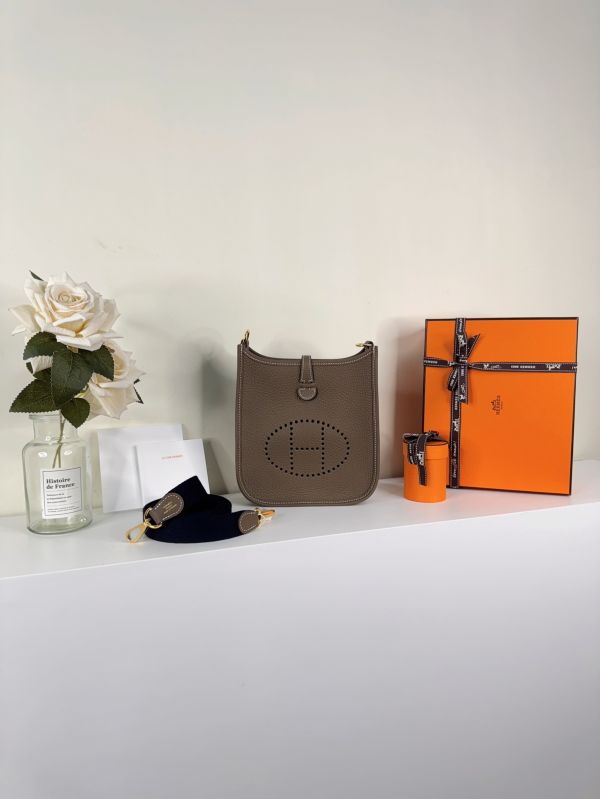 【分期0利率】HERMES Evelyne mini 大象灰【未使用閒置品】 