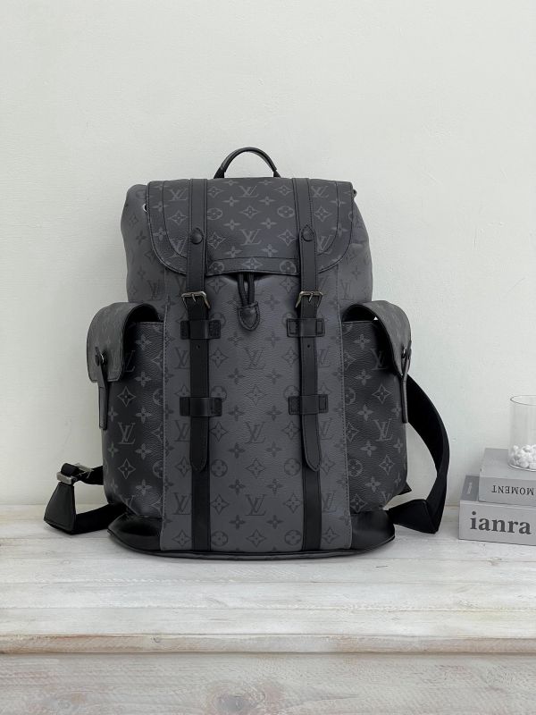【95成新】LV Christopher MM 