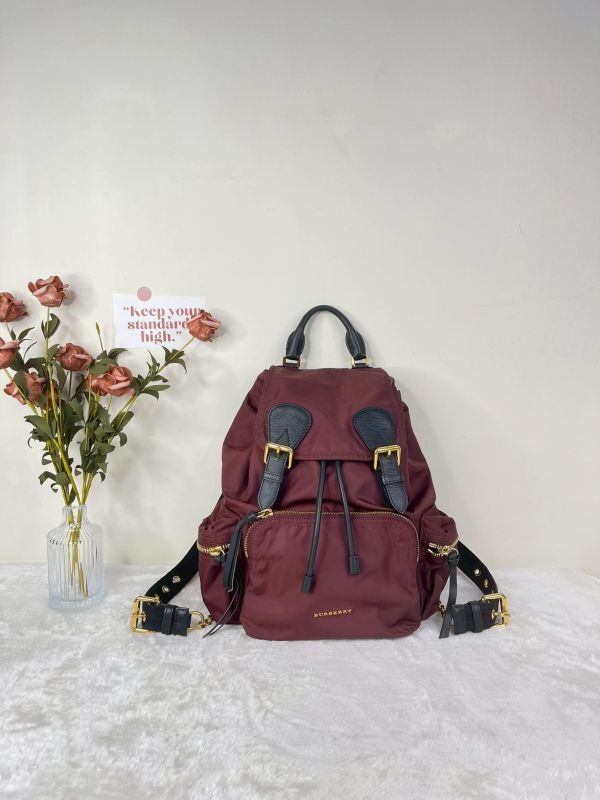 【9成新】BURBERRY THE RUCKSACK 金LOGO 中號後背包 