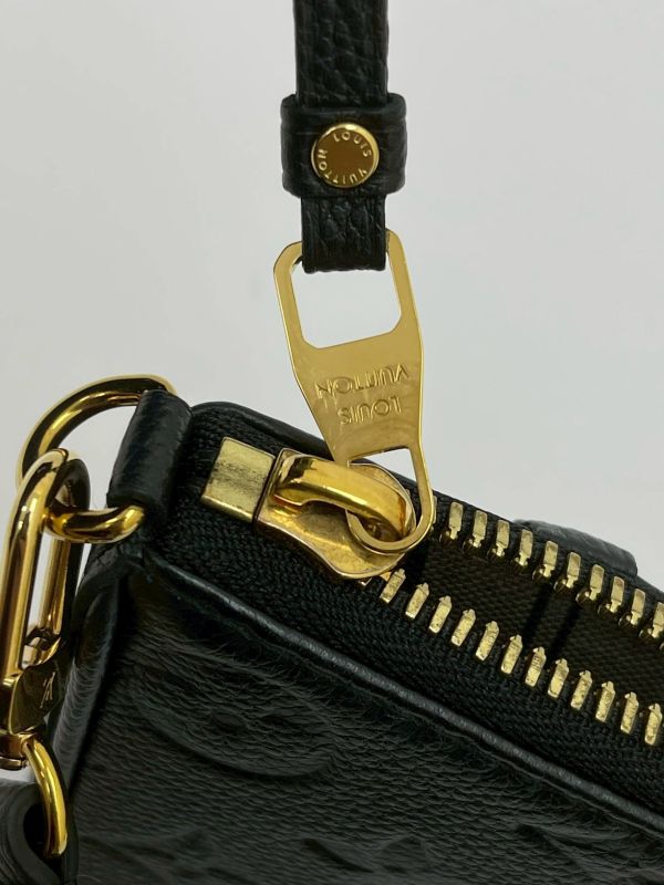 【95成新】LV Easy Pouch On Strap 