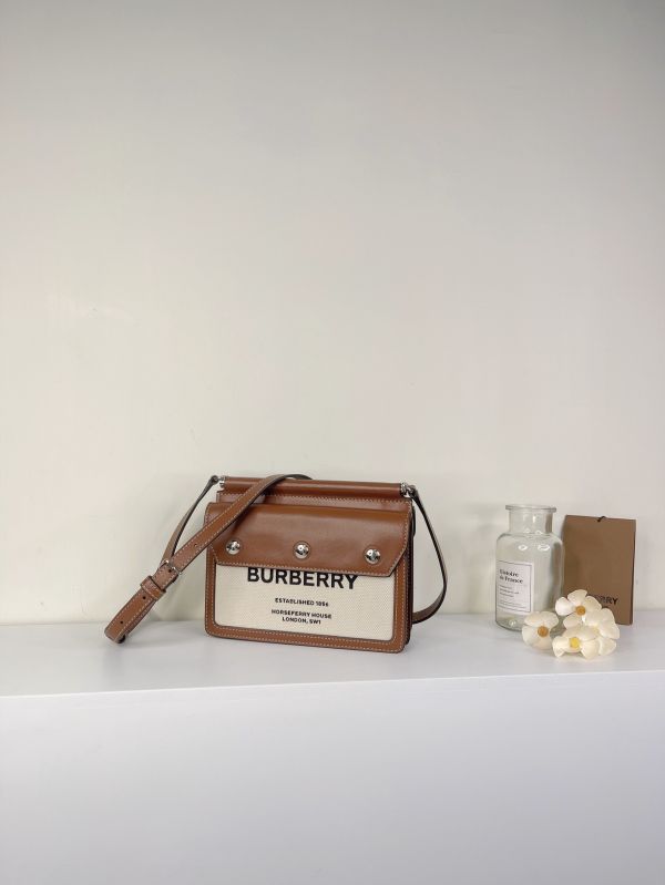 【分期0利率】BURBERRY MINI HORSEFERRY斜背包【85成新】 