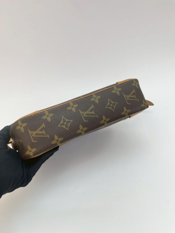 【85成新】LV TROCADERO 23 相機包 