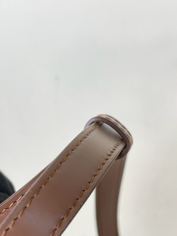 【分期0利率】BURBERRY TB鎖頭 小號翻蓋斜背包【9成新】 