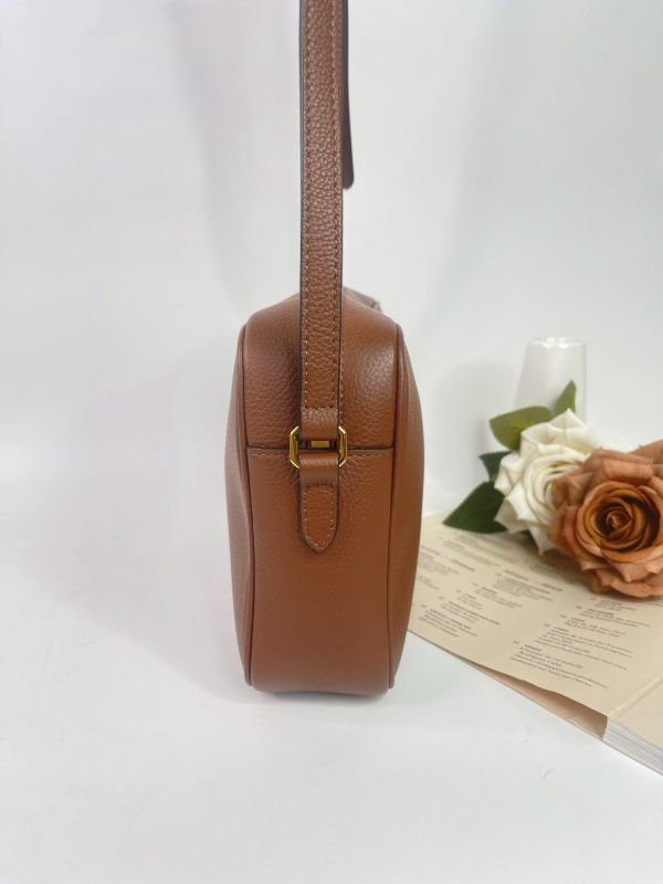 【99成新】BURBERRY TB 荔枝牛皮相機包 