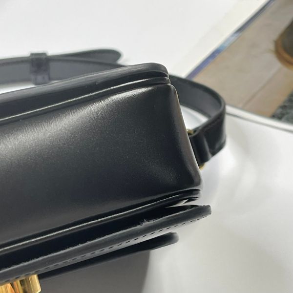 【12期0利率】CELINE TEEN TRIOMPHE亮澤牛皮革手袋【23年1月巴黎購證】【95成新】 