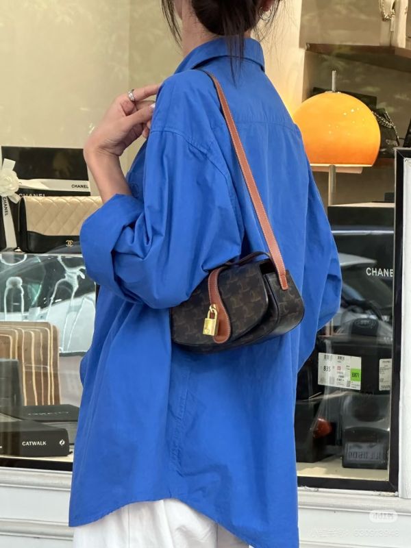 【分期0利率】CELINE MINI TABOU 老花鎖頭腋下包【99成新】 