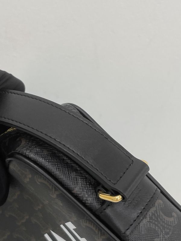 【99成新】CELINE Horizontal 相機包 