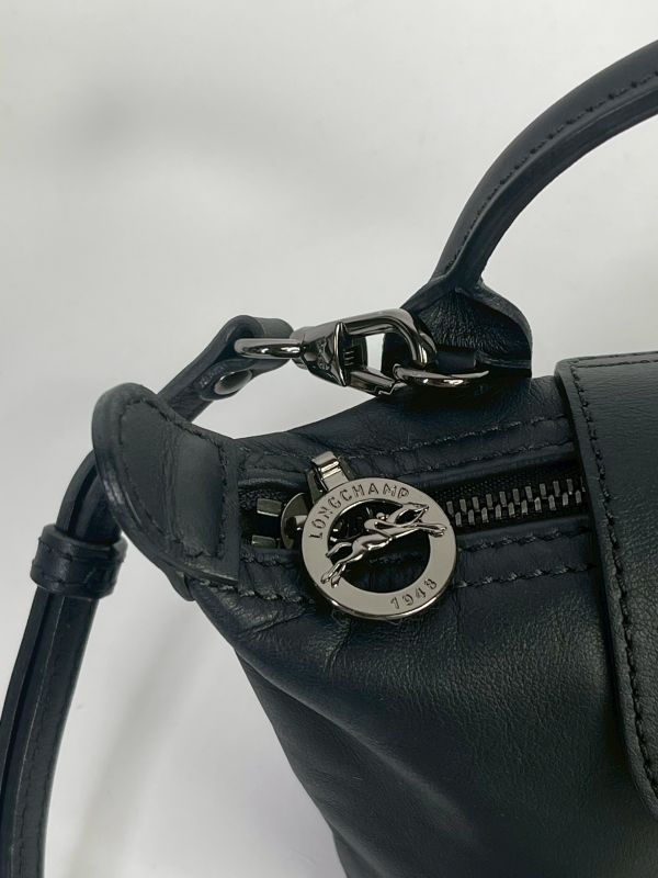 【99成新】LONGCHAMP Le Pliage Xtra 手拿包 XS 