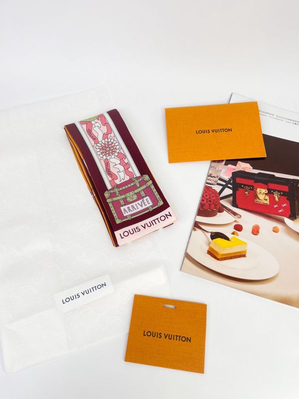 【未使用閒置品】LV Journey 長絲巾 