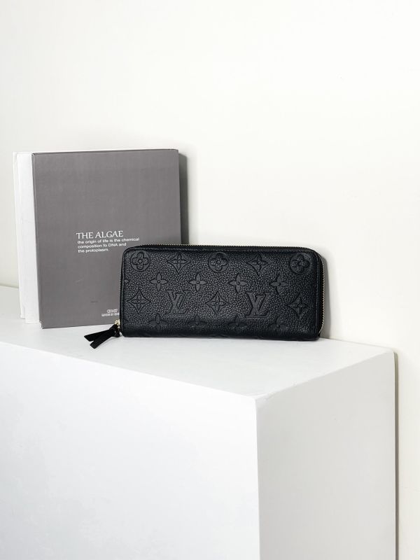 【95成新】LV Clémence 拉鍊皮革壓紋長夾 