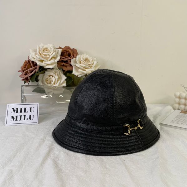 【95成新】【12期0利率】馬銜扣皮革圓頂漁夫帽 666600 