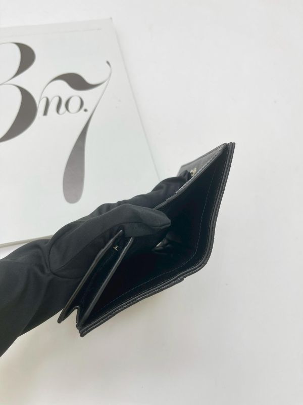【95成新】YSL 魚子醬對開短夾 