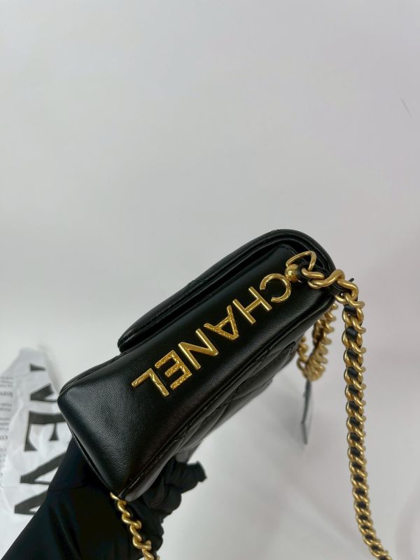 【95成新】CHANEL 21B 側邊金屬字母方胖 