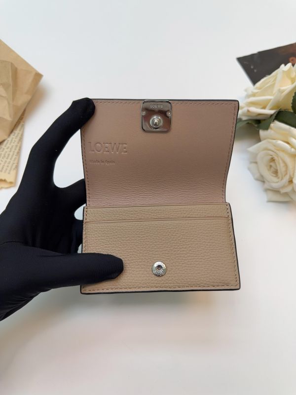 【99成新】LOEWE 鵝卵石紋小牛皮 Anagram 名片夾 